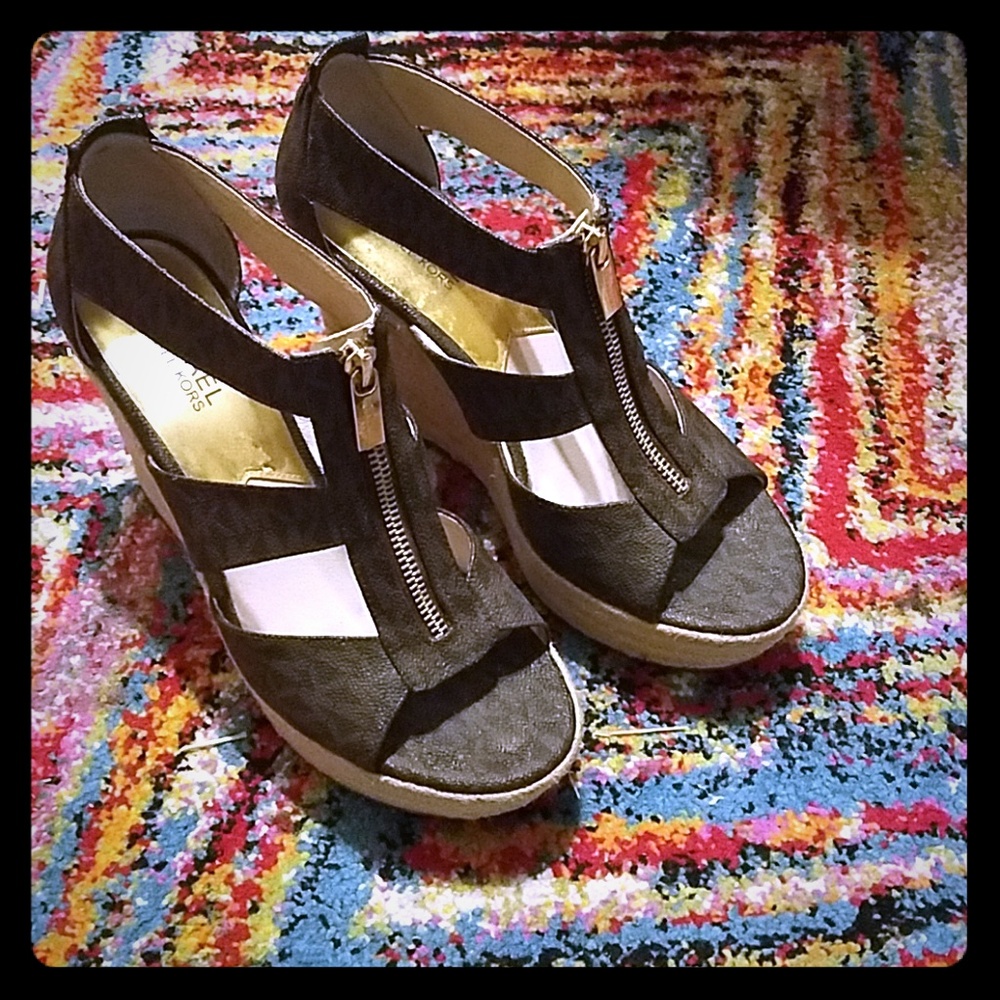 Michael Michael Kors Damita Platform 7.5M